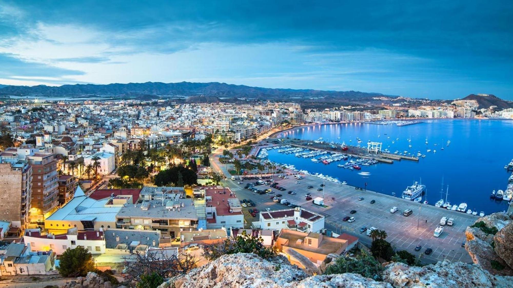 Apartamentos Nirvana Y Averno Águilas Exteriör bild